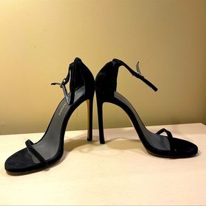 Stuart Weitzman Heels Suede Black Color Size 8.5